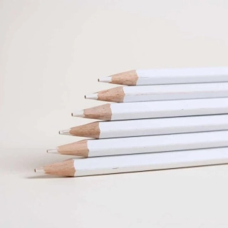 Ceruzka zmývateľná biela - 1ks